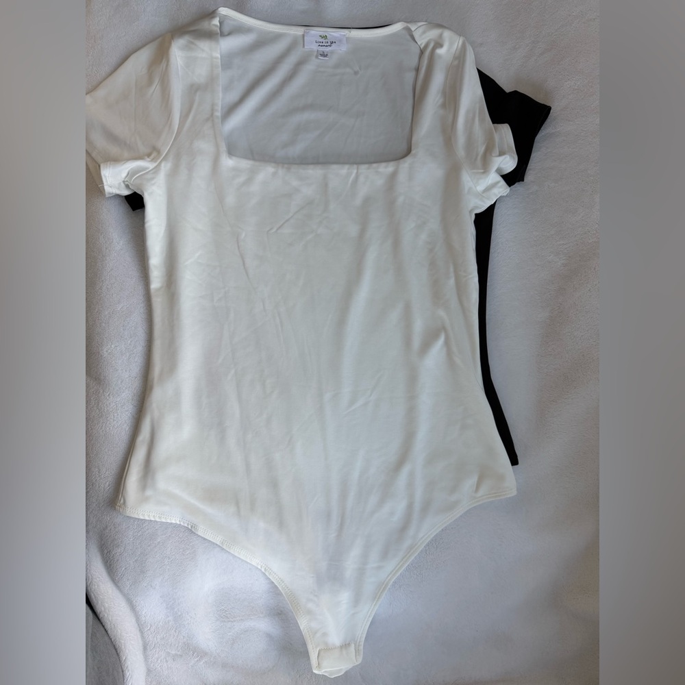 Live In The Moment Body Suit Set Of 2 Black White Cap Sleeve Large NWOT